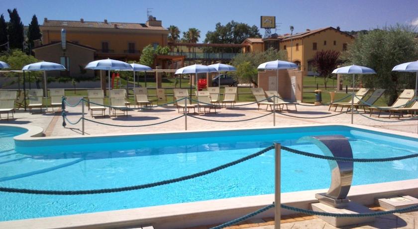 Country House con Piscina ad Alba Adriatica