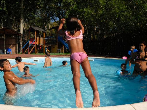 Ideale per Bambini con Animazione e Piscina Bassa	 