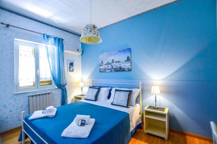 Camera romantica per coppie B&B vicino Etna