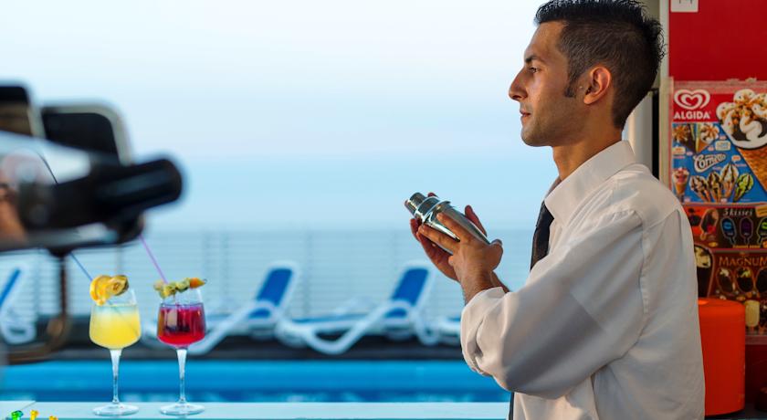 Angolo Bar e Relax sulla terrazza panoramica