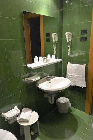Bagno Privato in hotel4stelle a Lecce-ideale-per Coppie