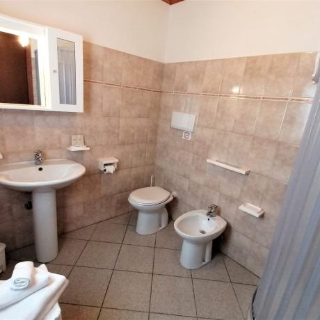 Bagno privato con box doccia agriturismo a Manciano