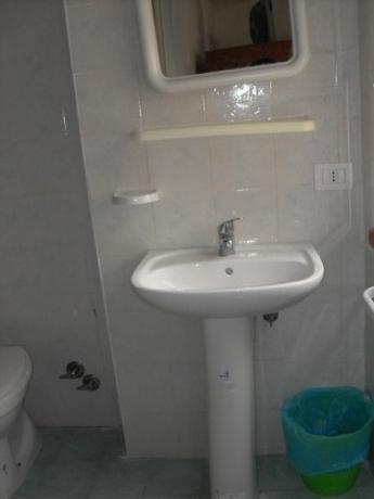 BUNGALOW BILOCALE Prefabbricato in Muratura: Bagno