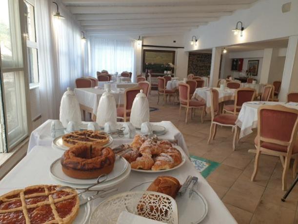 Colazione con Prodotti fatti in casa 