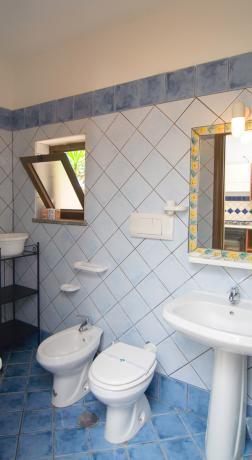 Appartamento con Bagno con doccia a Salerno