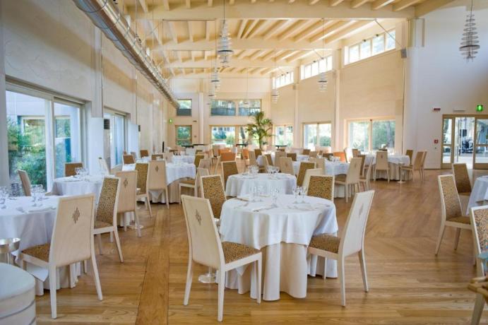 Ristorante sala-climatizzata Hotel 5 stelle Castellaneta-marina 