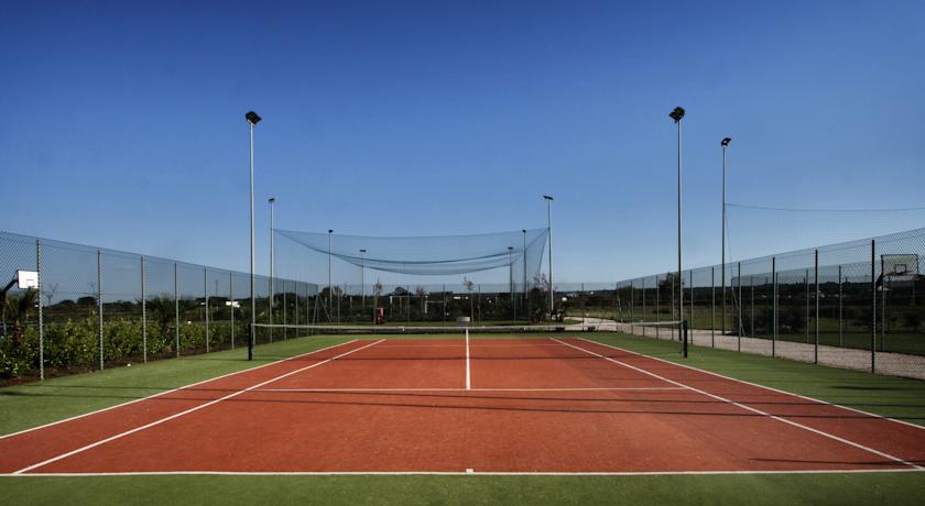 Campi Sportivi in Villaggio vicino Ostuni 