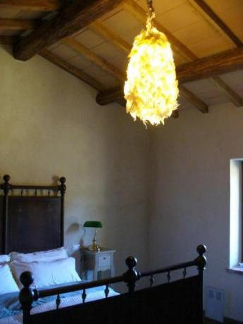 Matrimoniale Picca del Re con lampada di Carta