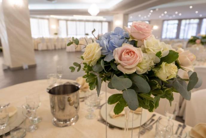 Hotel con Ristorante da 250 posti vicino Salerno 