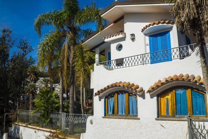 Albergo vista Lago di Paola, mare Bandiera Blu