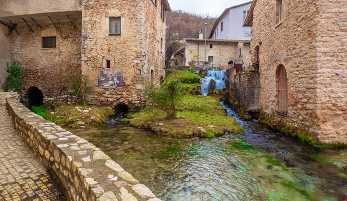 Rasiglia: Vacanza in Valnerina relax e natura Umbria