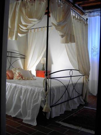 Alloggio per Vacanze letto a baldacchino Palaia