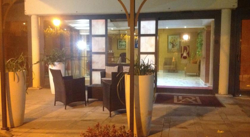 Giardino in Hotel vicino Terme Albule Roma Tivoli