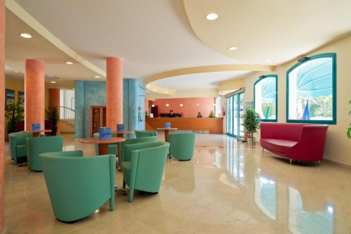 Hotel Residence con Animazione e Spiaggia Ugento
