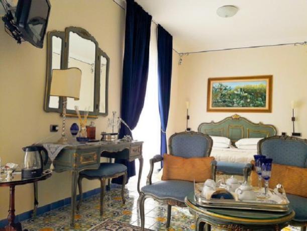 Camera con Letto Matrimoniale e vista panoramica