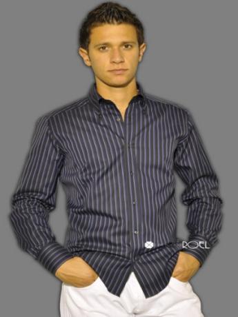 Camicia uomo modello slim maniche lunghe