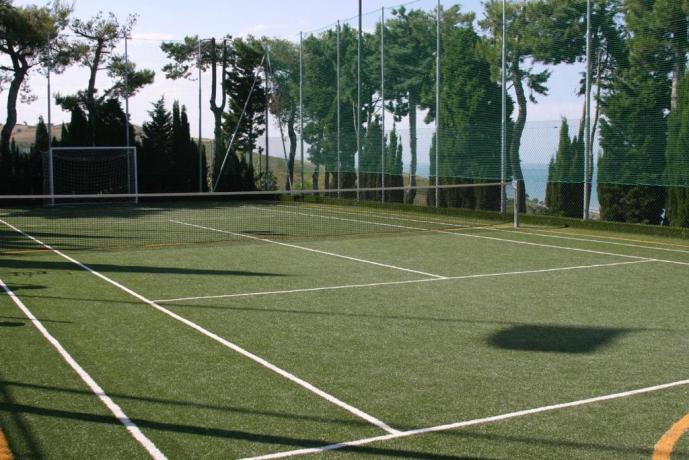 Campo da calcio-tennis Villaggio 3 stelle Silvi-marina 