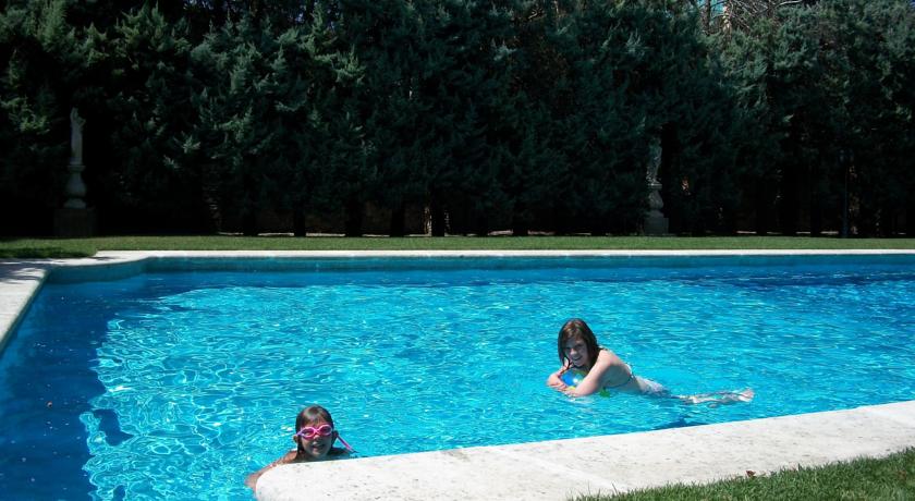 giardino con piscina hotel Monselice Padova