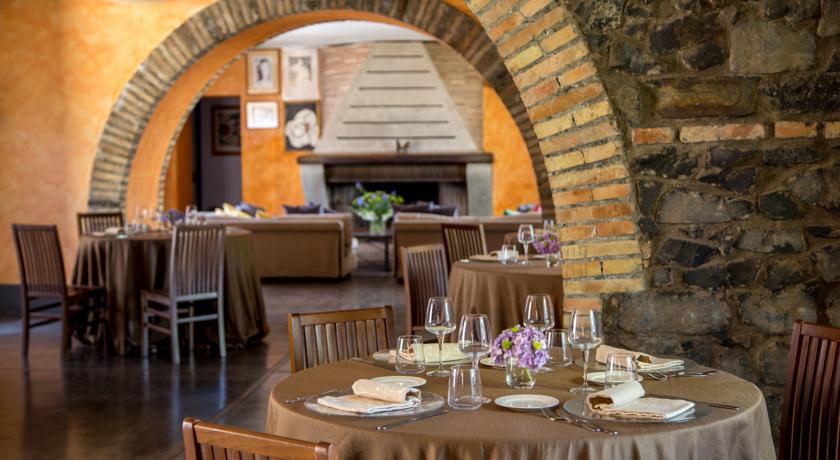 Sala ristorante al Resort Bracciano vicino Roma