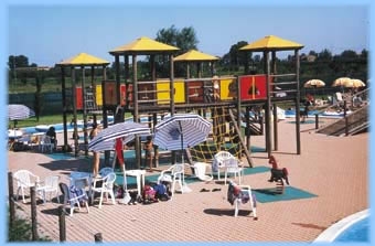 Parco Gioco per Bambini al Parco Acquajoss