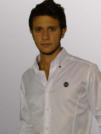 Camicia uomo modello slim maniche lunghe