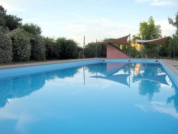 Agriturismo per Gruppi con Piscina a Viterbo vicino-Roma