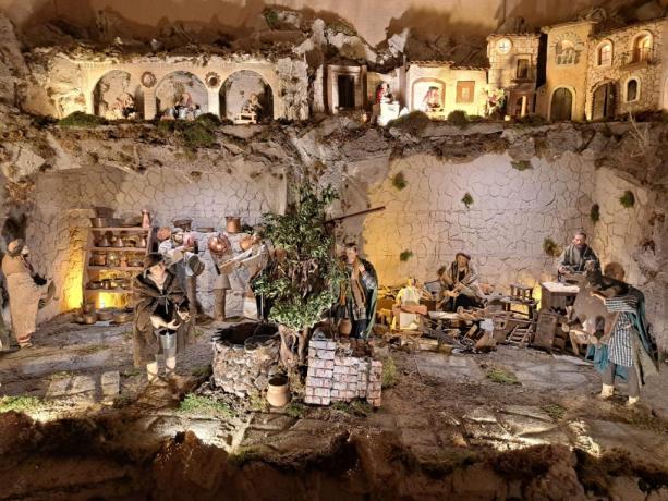 Stanza 10: Gesù Bambino alla bottega