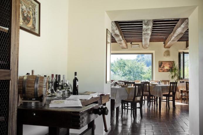 Country House con Sala Ristorante per cene romantiche 