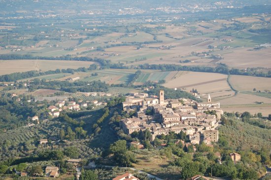 vista dalla mongolfiera, the fly Assisi