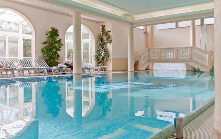 Centro Benessere con piscina riscaldata	 