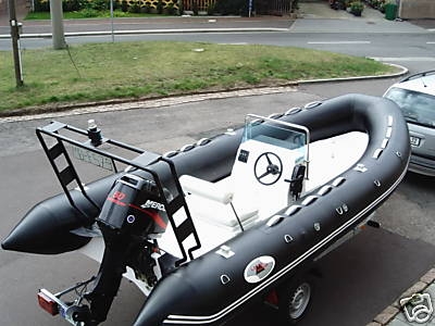 Gommone RIB520 con rollbar acciaio