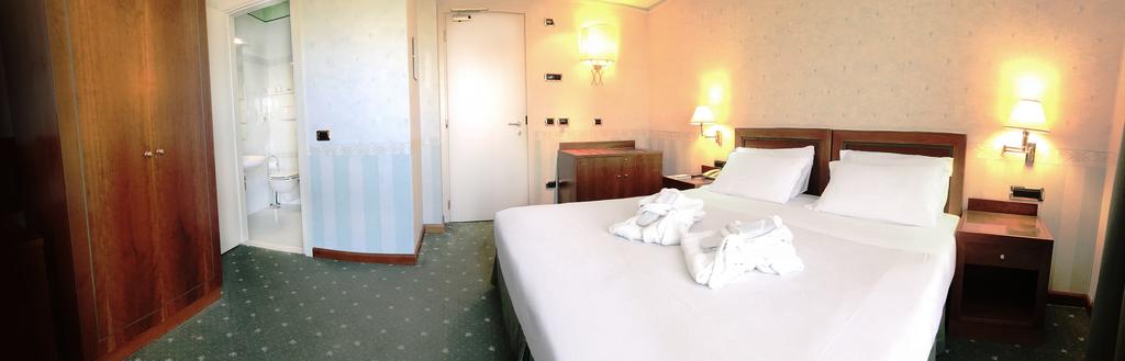 Tra Perugia Assisi e Foligno, Hotel economico e pulito immerso nel verde della Campagna Umbra, Prezzi economici per coppie, famiglie e gruppi.