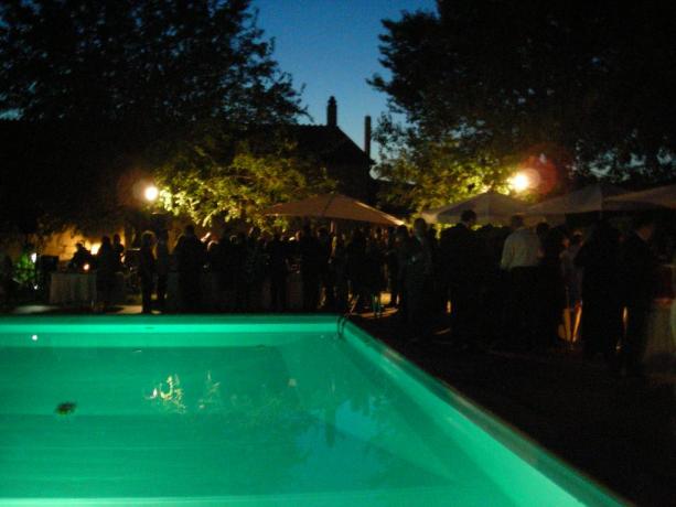 Feste in piscina con Buffet Residence Piediluco  