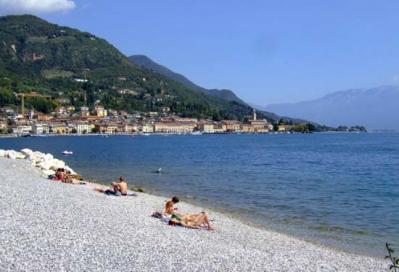 Low cost accommodations near the lake, Saló