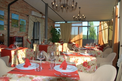 Sala ristorante in agriturismo con centro benessere