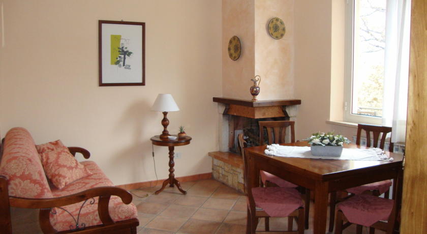 Apartments with fireplace in Umbria