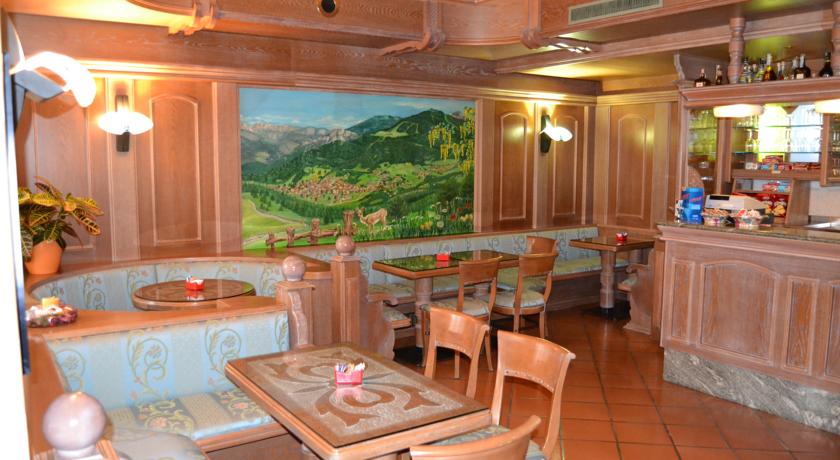 Hotel Trenino con ampia sala comune