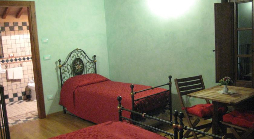 Romantica camera in cantina vinicola