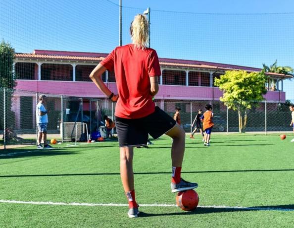Campo da calcio erba sintetica resort Porto-cesareo