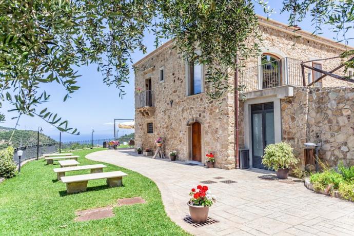 Villa 4 stelle a Ficarra vicino Messina