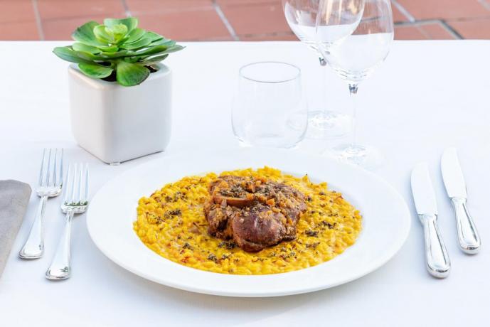 Villa a Nerviano con Piatti per Diete Speciali