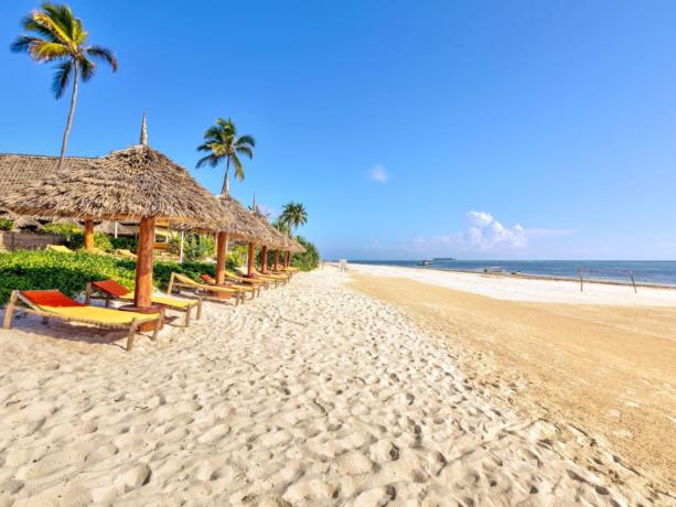 Resort 4 Stelle Zanzibar con spiaggia privata,ristorante,piscina