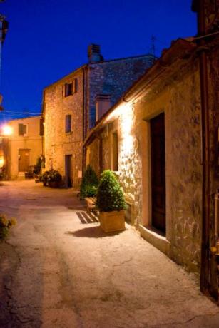 Ingresso casa di Sofia nel borgo storico
