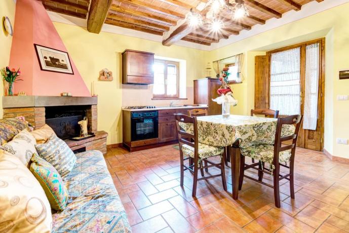 appartamento da 4 con camino a ronzano
