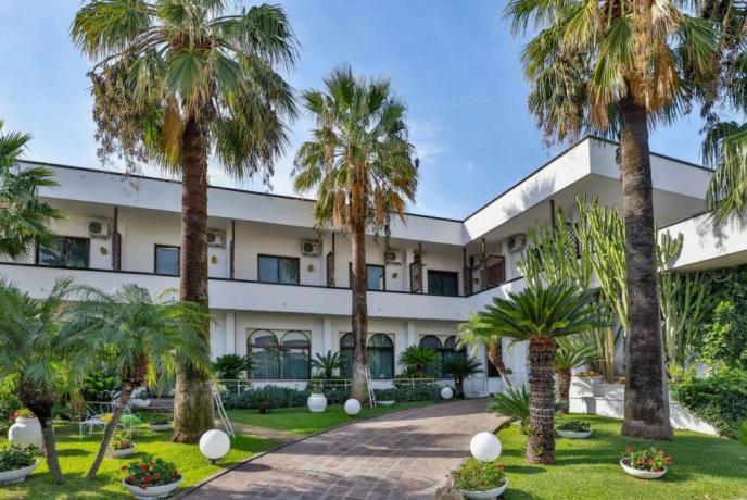 Hotel 3 stelle a Paestum vicinissimo al mare 