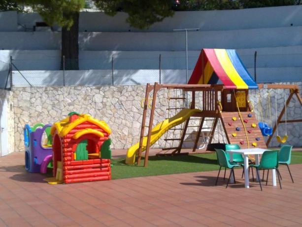 area giochi bambini hotel 3 stelle Peschici 