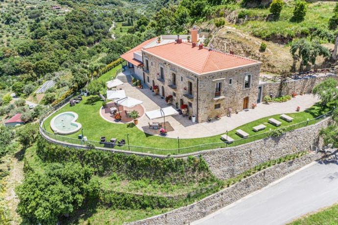piscina-camere-vista-mare-hotel-villa-ginevra