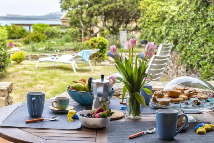 Colazione in veranda vista mare Stintino-Sardinia 