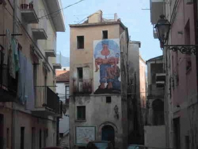 murale nel centro storico di diamante