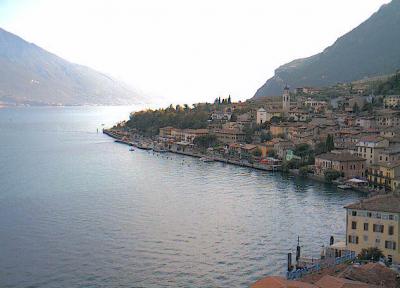 Pernottare vicino al Lago di Garda, Saló